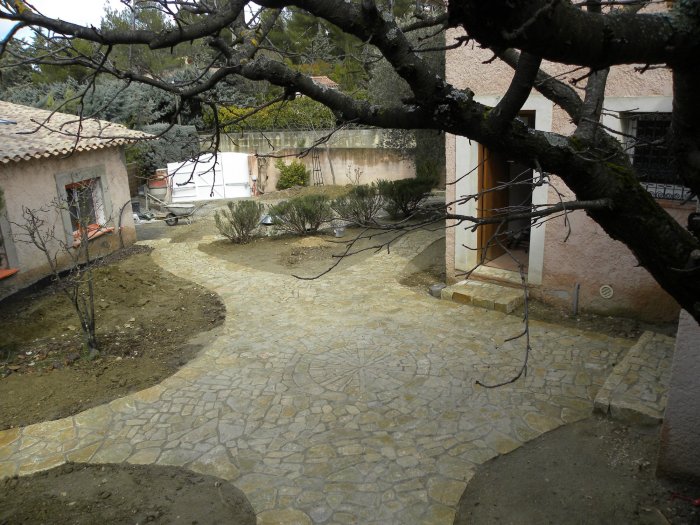 Calade à Pernes-les-Fontaines 