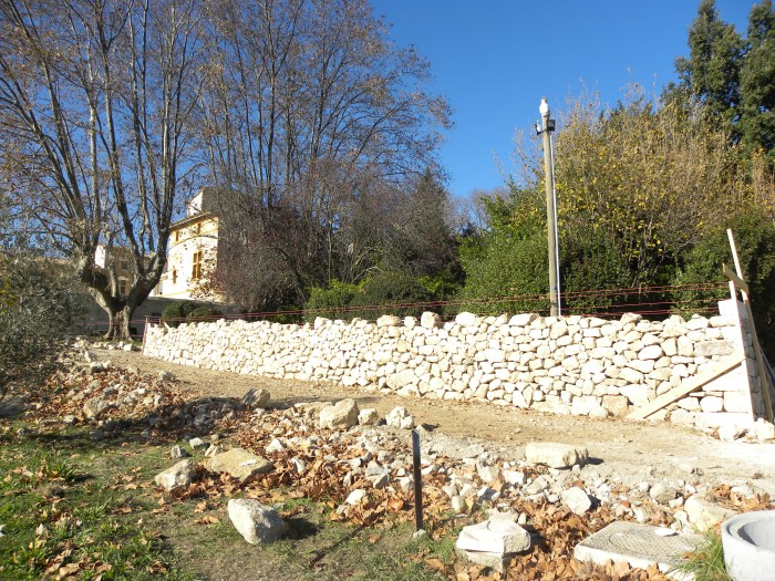 Mur de soutènement à Calavon