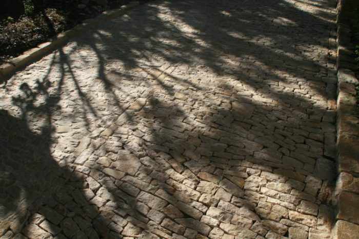 Construction d’une calade ( Vaucluse ) | Mur en pierre sèche traditionnel
